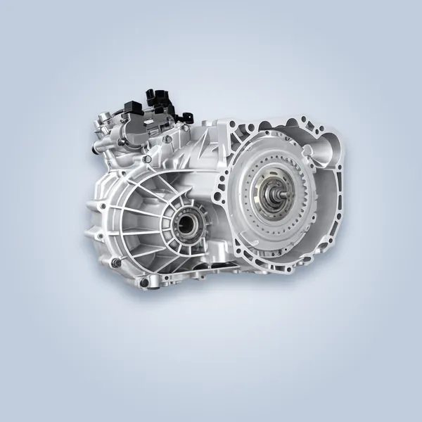 Разобранный мокрый робот Geely 7DCT на верстаке — ремонт двойного сцепления коробки Geely Atlas Pro, Tugella, Monjaro в Москве